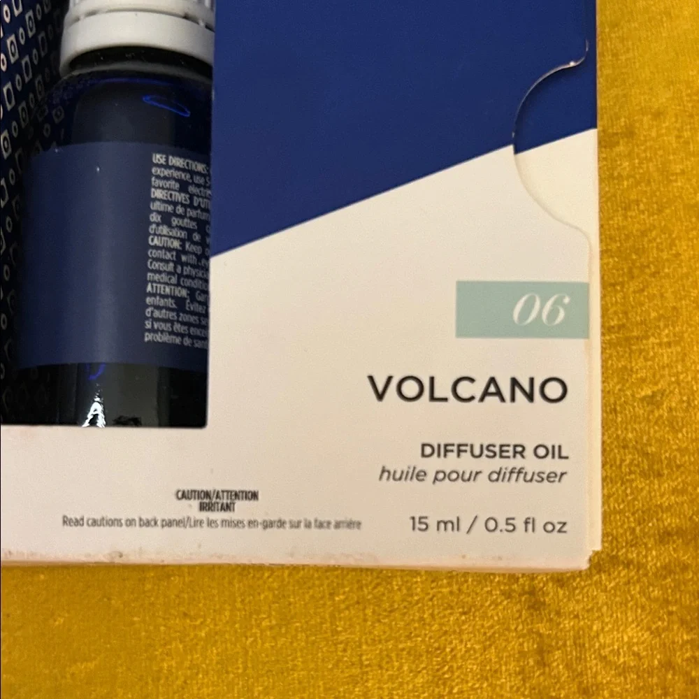 capri BLUE Volcano Diffuser Oil — Blue - Picture 3 of 8